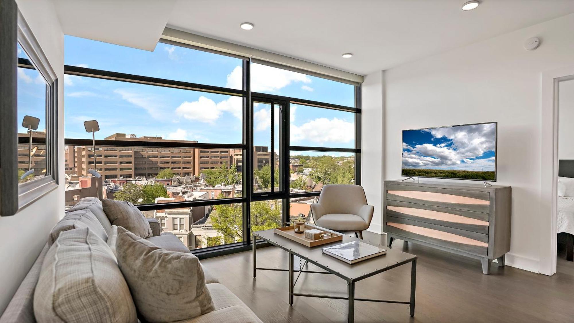 Pure Voyage Shaw Aparthotel *
