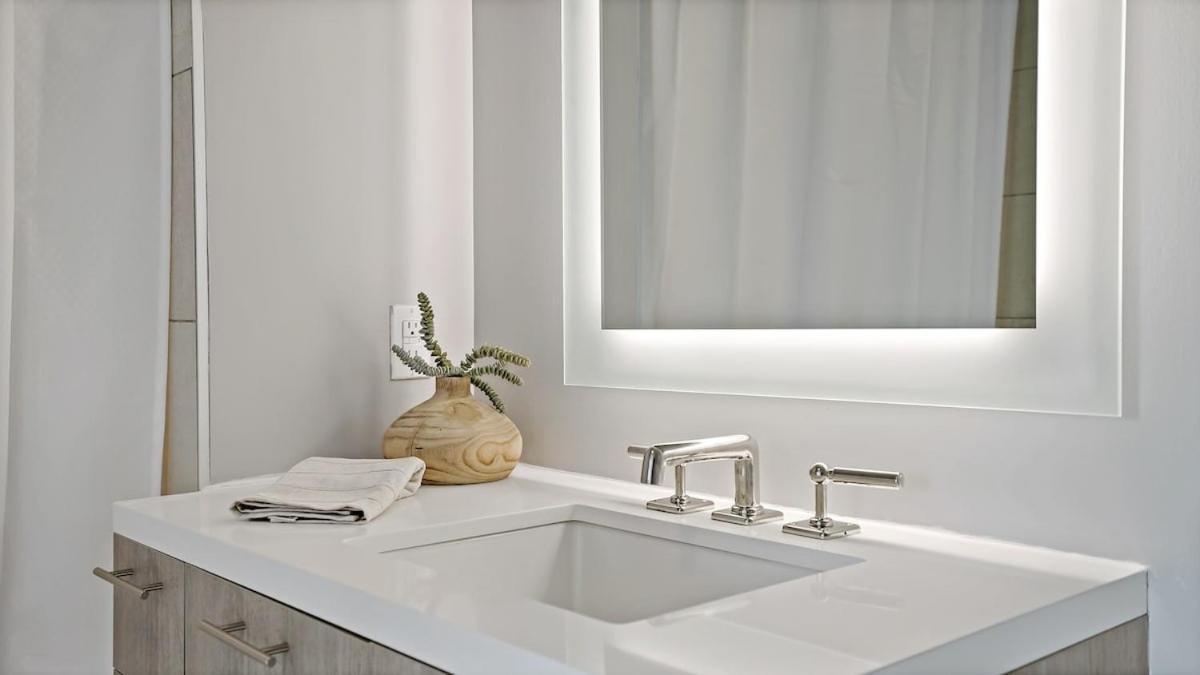 Aparthotel Pure Voyage Shaw *